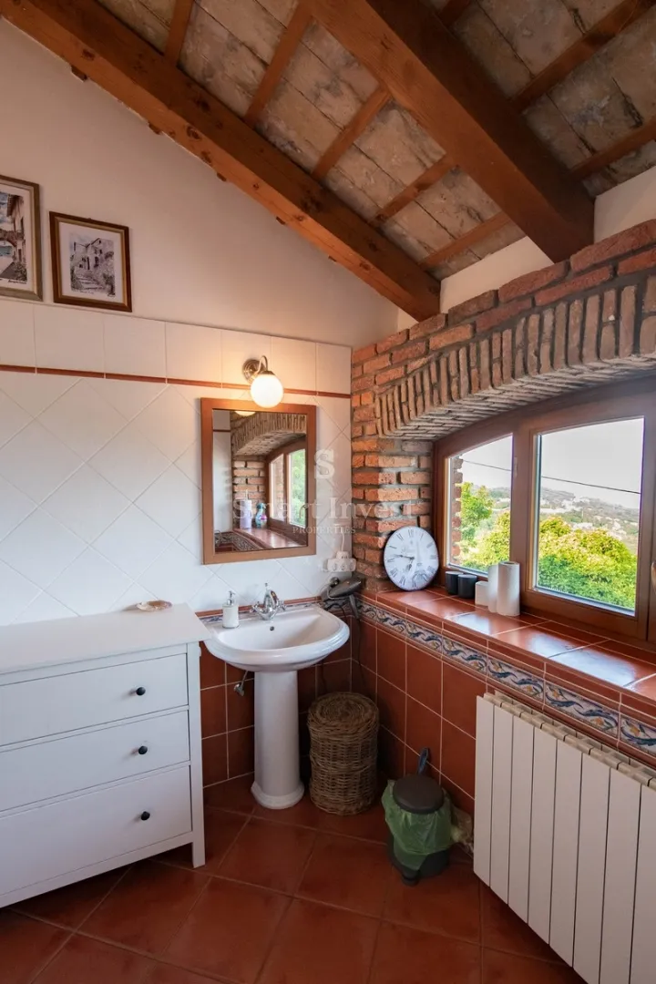 poljane, dvije prekrasne kamene kuće s pogledom na more - slika 25