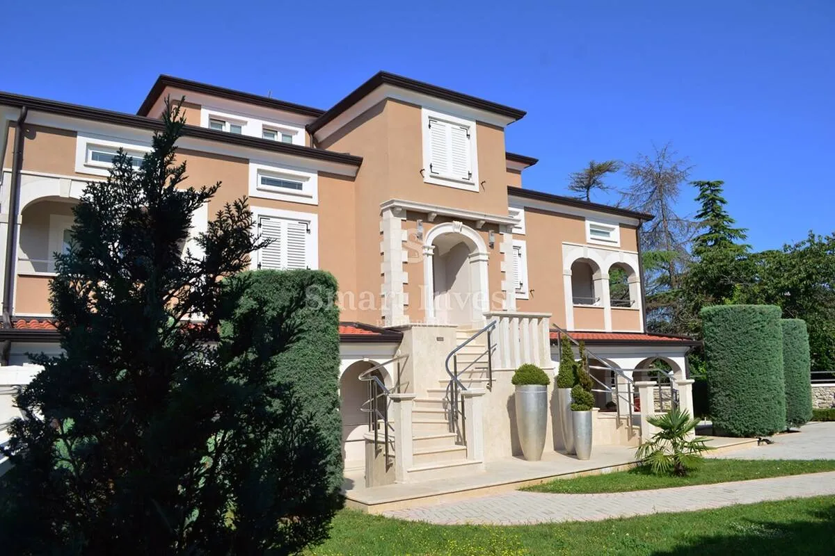 funtana, prekrasna vila s bazenom i 10 apartmana u blizini mora! - slika 6