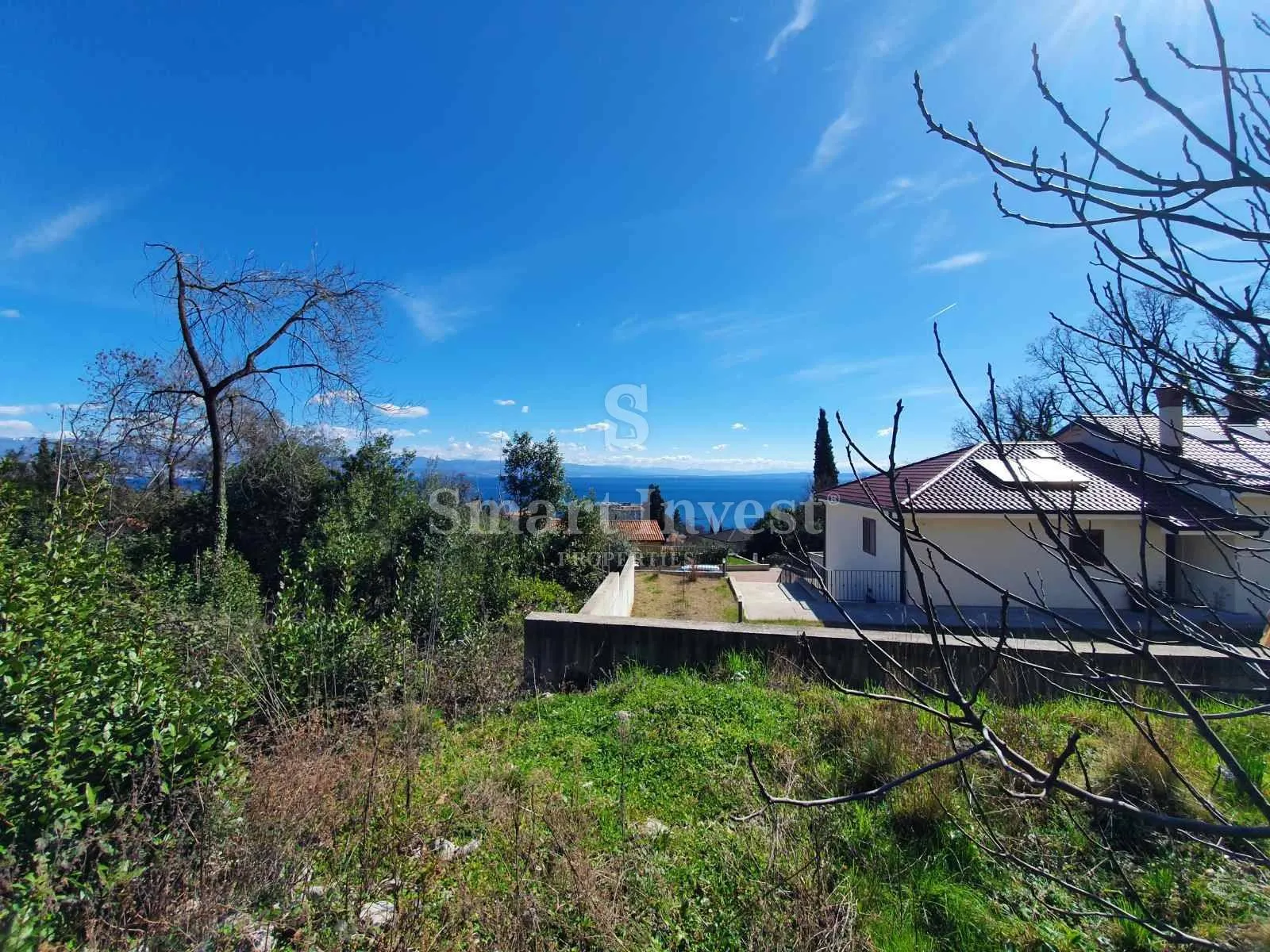 LOVRAN, građevinsko zemljište od 3526 m2