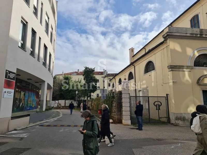 RIJEKA - CENTAR, poslovna zgrada od 3.200 m2