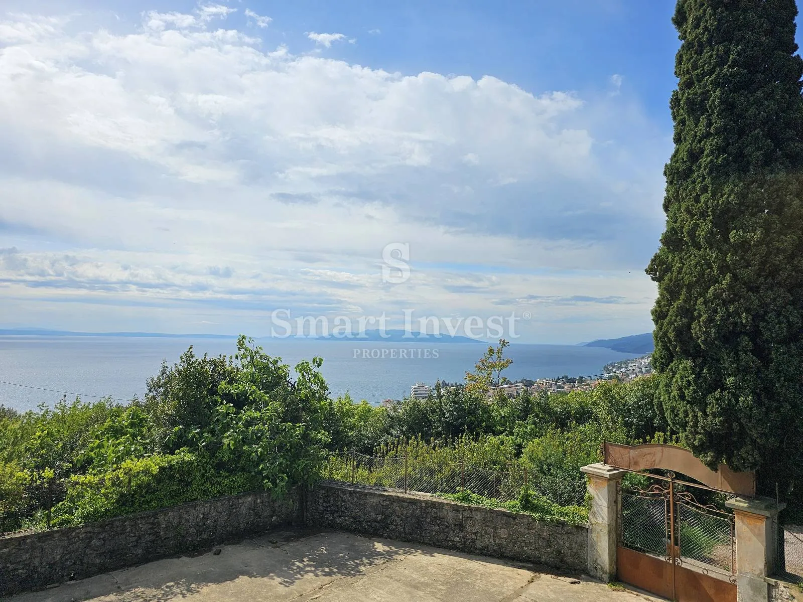 OPATIJA, povijesna vila s velikom okućnicom i pogledom na more - Pobri, Opatija
