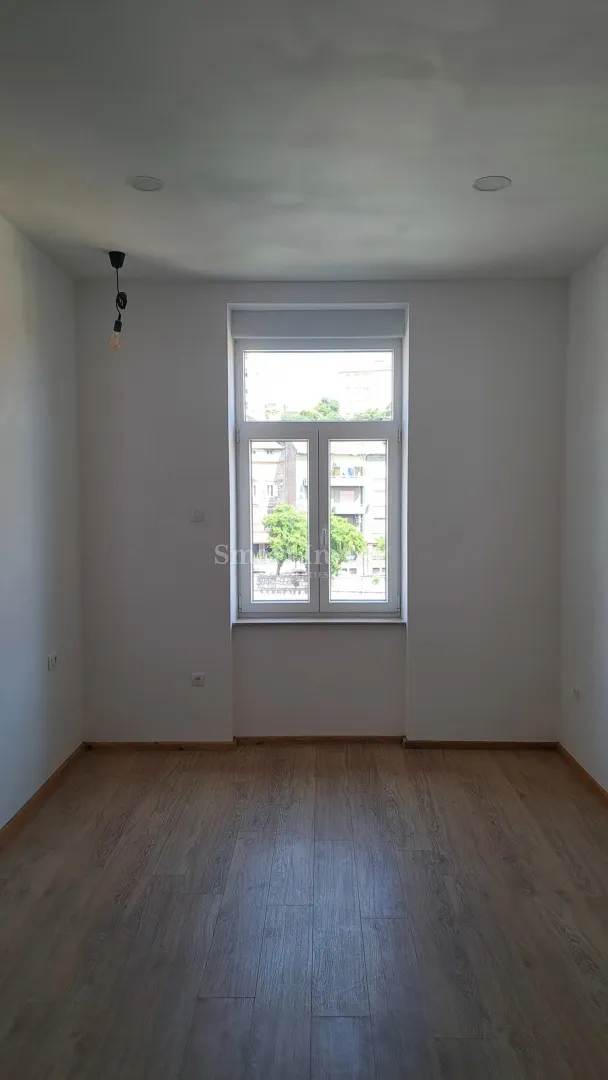 potok, novoadaptiran stan, 2 stambene jedinice, balkon - slika 13