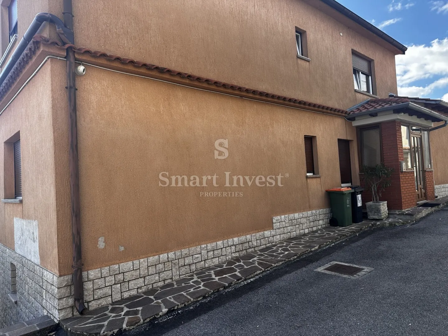 matulji - rukavac, samostojeća kuća s 3 stana i pogledom! - slika 2