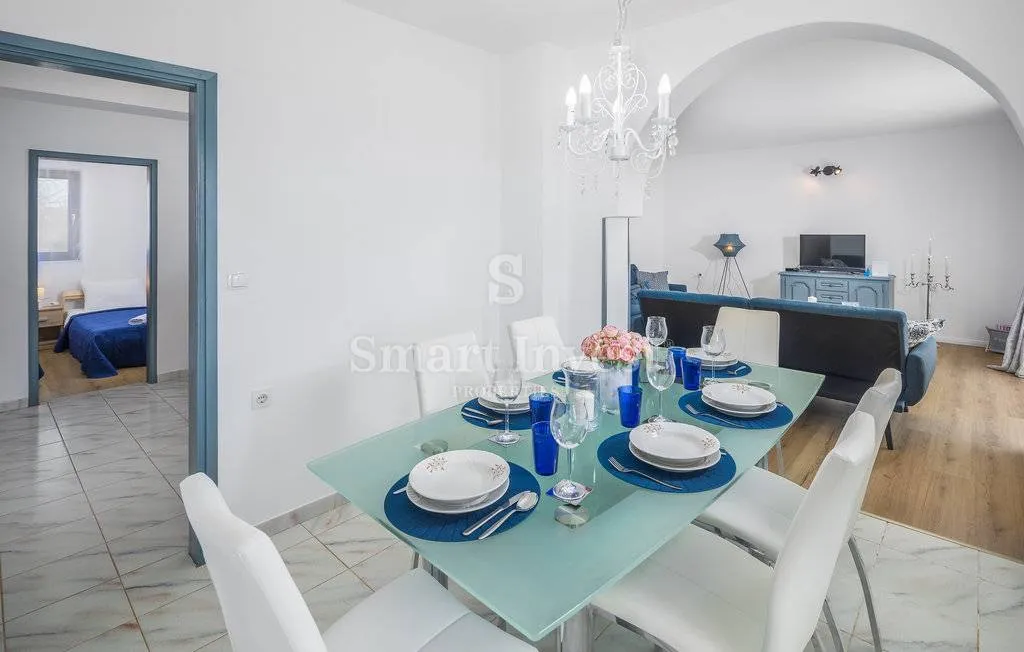 poreč, postrana kuća sa 3 apartmana i bazenom, 4 km od mora - slika 25