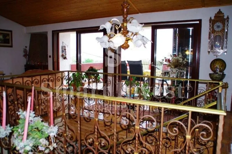 matulji, prekrasna obiteljska kuća na super lokaciji - slika 14