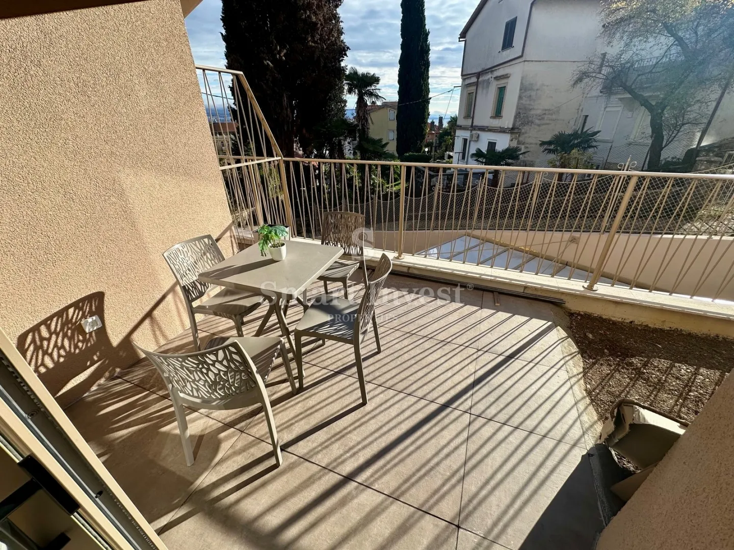 opatija, novouređen stan 2s+db u strogom centru za dugoročan najam - slika 13