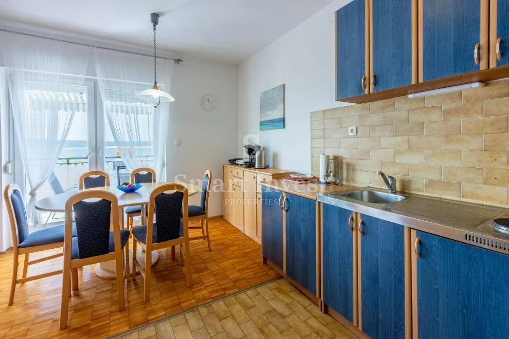 dramalj, kuća sa 5 apartmana i 2 garaže blizu mora - slika 31