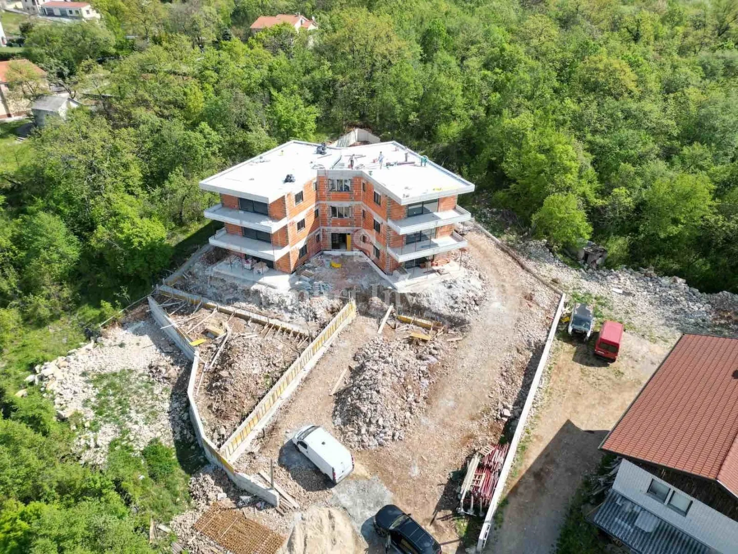 viškovo, prekrasan stan u novogradnji od 92 m2, s okućnicom i dva parkirna mjesta - slika 8