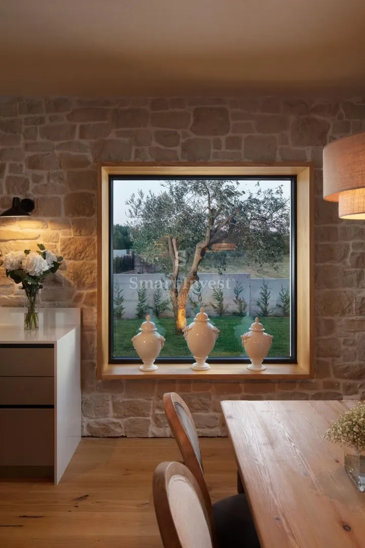 istra - poreč okolica, vrhunska dizajnerska vila s 5 spavaćih soba i wellnessom - slika 7