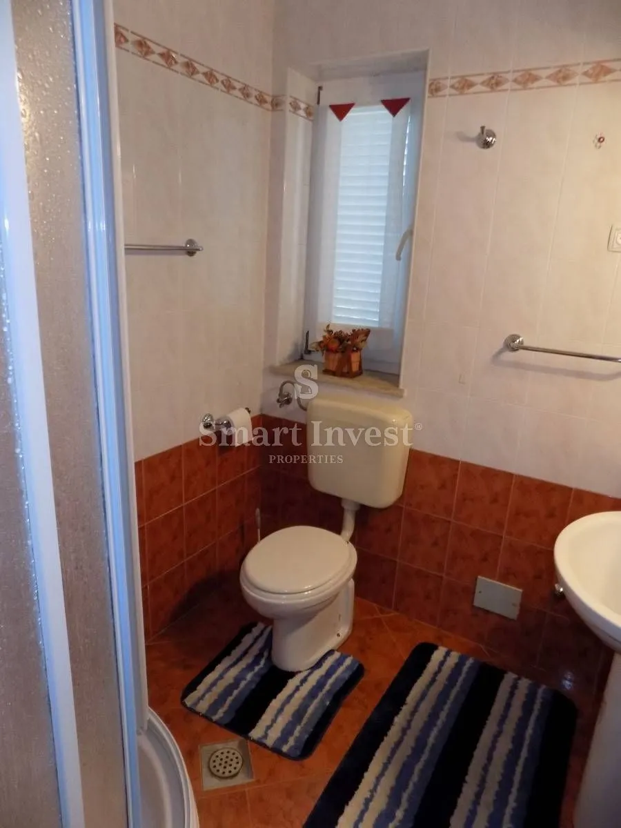 opatija-pavlovac, iznajmljuje se stan od 240 m2 - slika 11