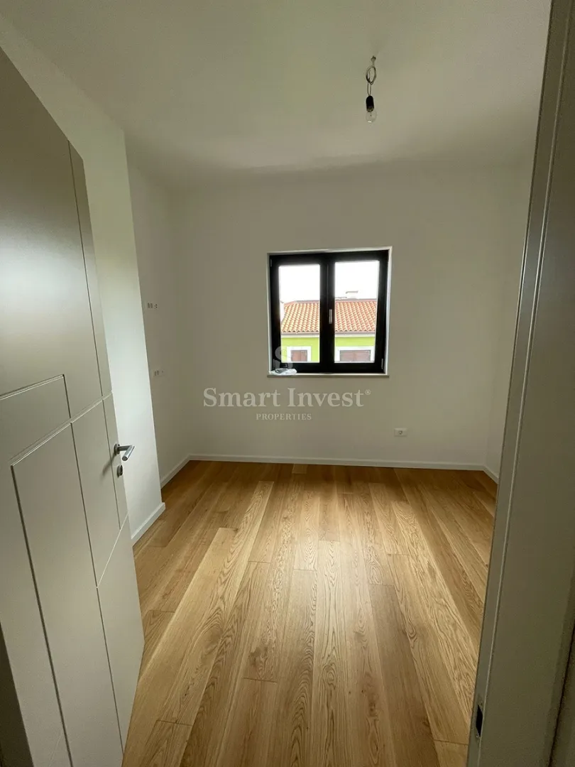 premantura, stan 2s+db s vrtom i bazenom, u novogradnji (s102) - slika 11
