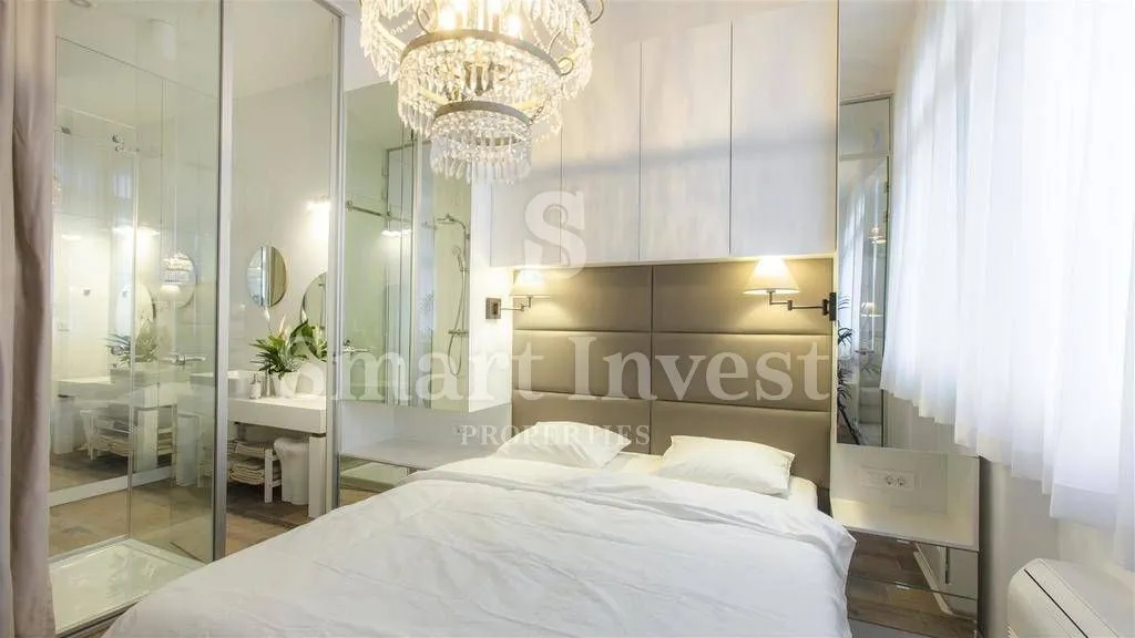 opatija - centar, etaža s 5 apartmana, 150 m od mora - slika 7