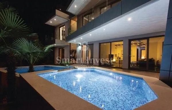 opatija - centar, ekskluzivna vila s pogledom na more, 100 m od mora! - slika 35
