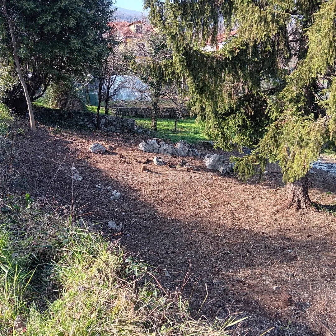 poljane, građevinsko zemljište od 1400 m2 - slika 17
