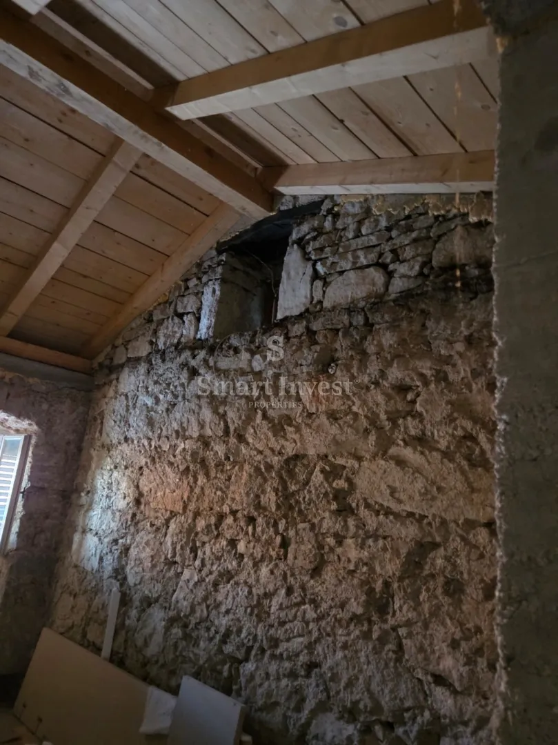 viškovo, starina s okućnicom i pogledom na more - slika 10