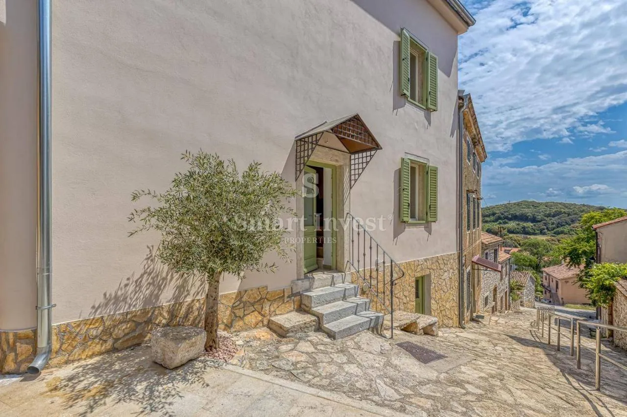 Istra, Vrsar, Prekrasna Apartmanska Kuća Blizu Mora!