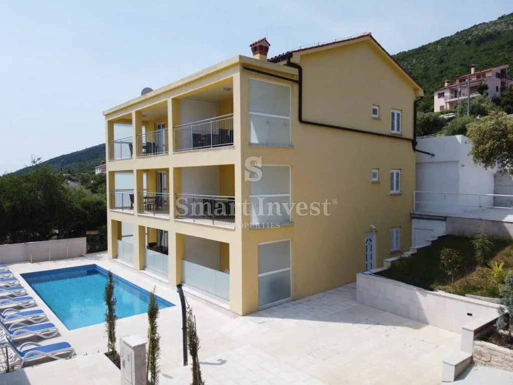 Istra, Rabac, Labin - Apartmanska Kuća Na Moru, 438 M2