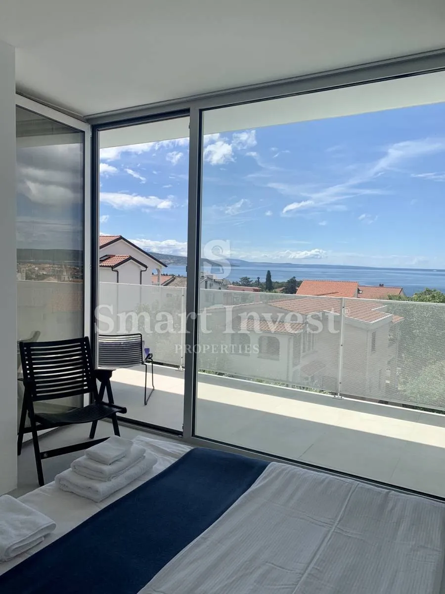 krk, moderna villa s dva stana i 2 bazena 500 m od mora - slika 24