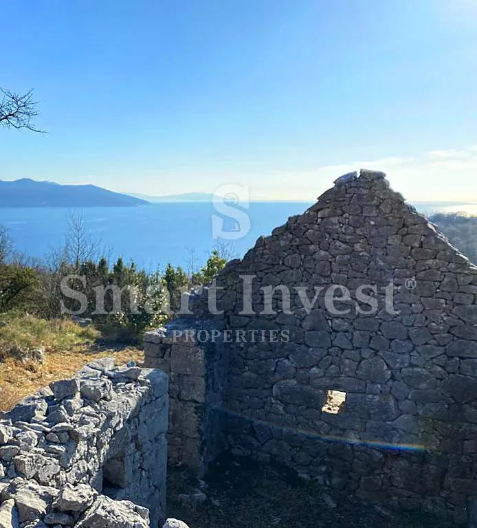 opatijska rivijera, teren od 3.282 m2 sa 7 starina i projektom, pogled na more - slika 11