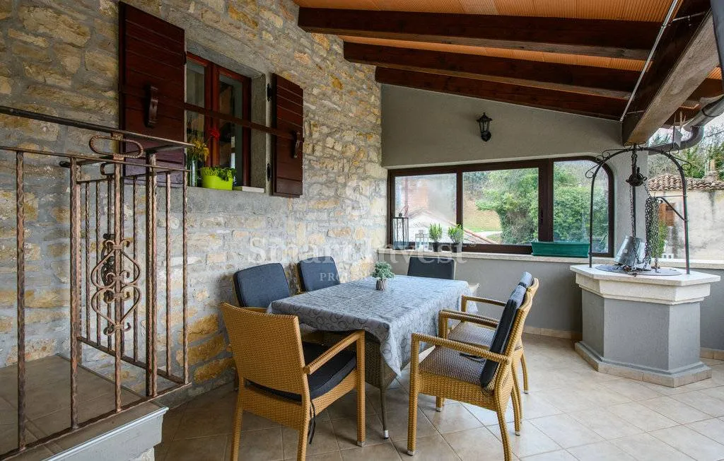 istra - gračišće, prekrasno renovirana kamena kuća - slika 22