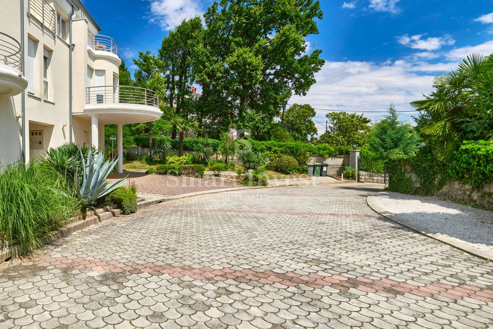 opatija, vila s pogledom na more i velikom okućnicom - slika 7