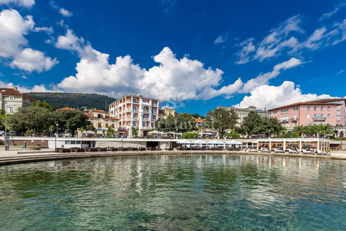 opatija okolica, prekrasna vila s bazenom i pogledom na more u mirnom okuženju, prodaja - slika 32