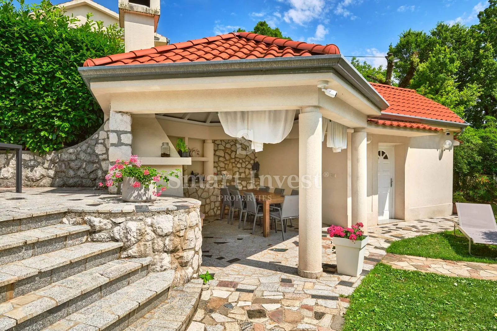 opatija, vila s pogledom na more i velikom okućnicom - slika 19