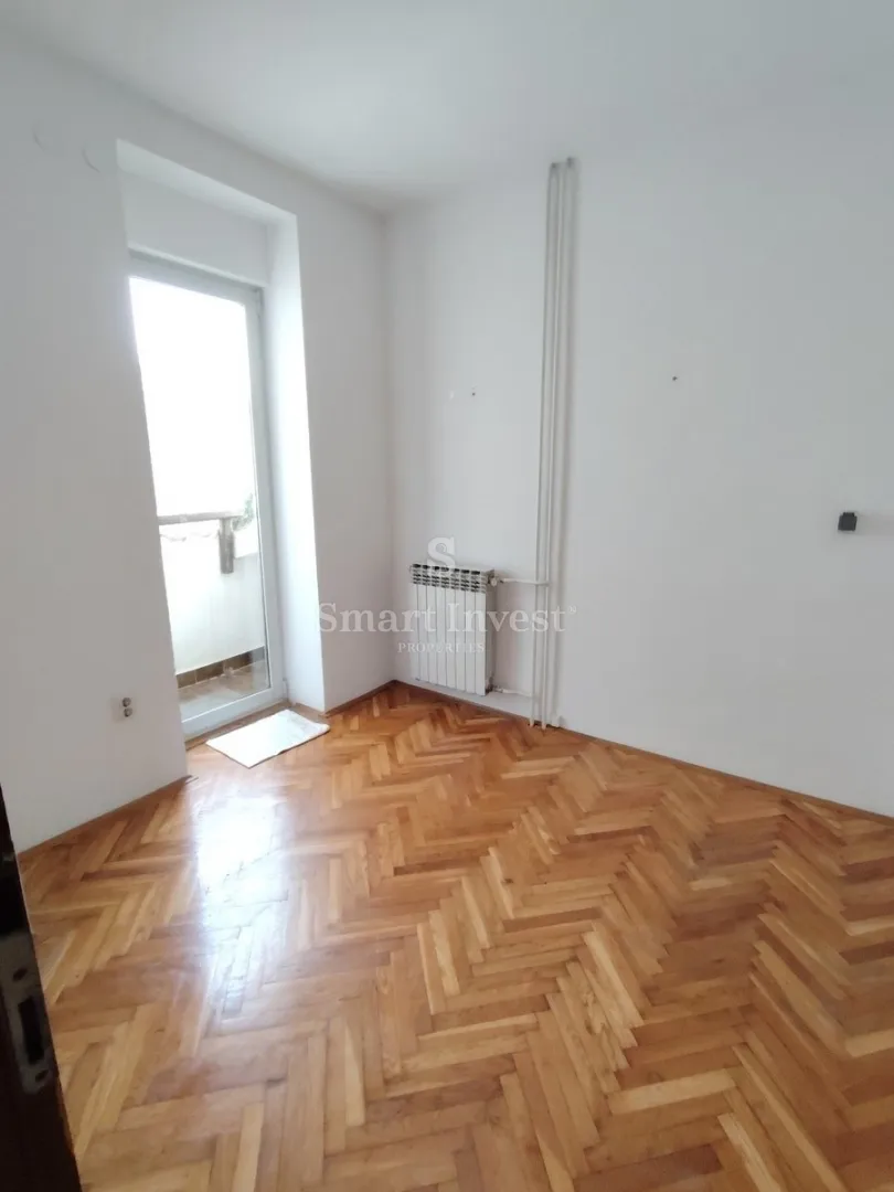 saršoni, kuća s pogledom na more, 3 stana i velikom okućnicom - slika 5