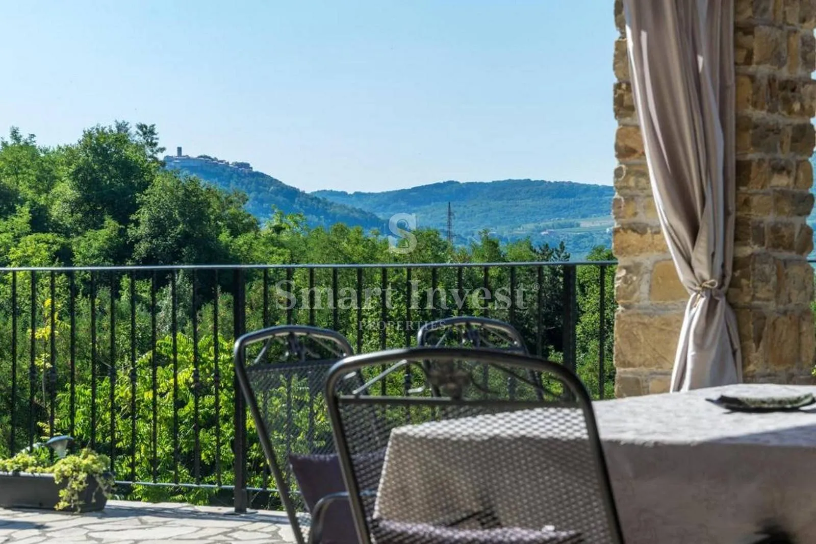 istra, oprtalj, autohtona kamena vila s bazenom - slika 7
