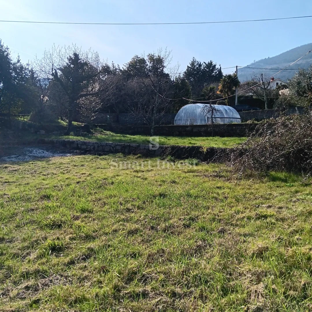 poljane, građevinsko zemljište od 1400 m2 - slika 7