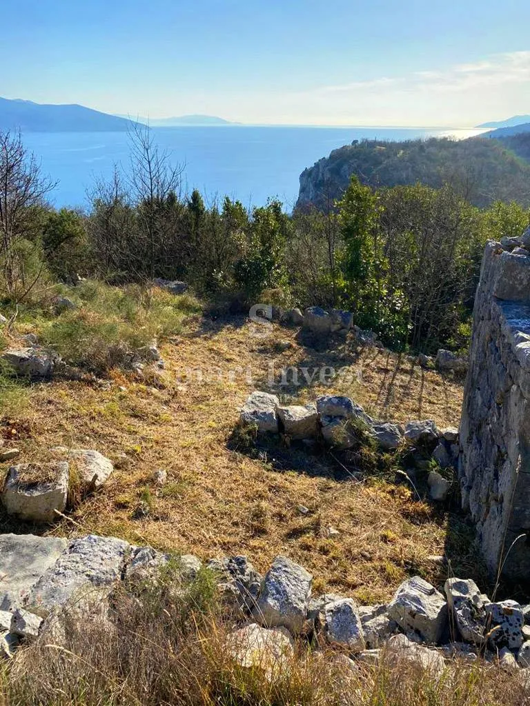 opatijska rivijera, teren od 3.282 m2 sa 7 starina i projektom, pogled na more - slika 13