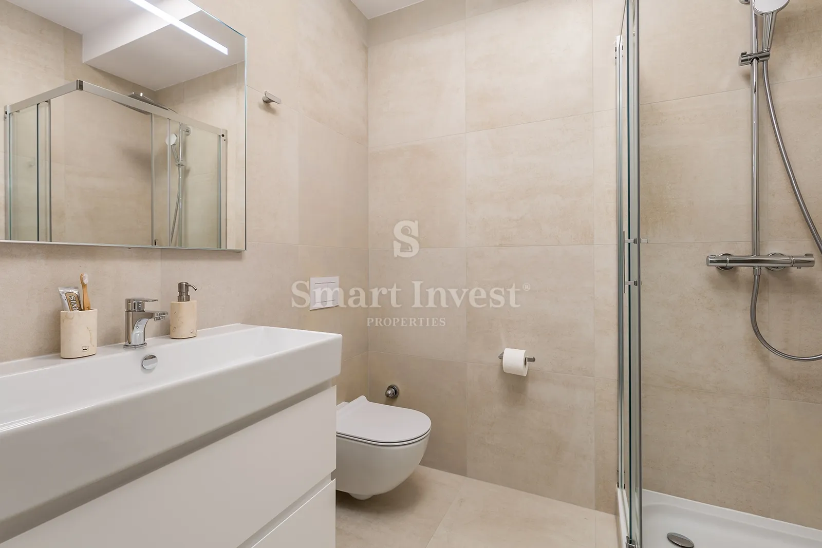 opatija – centar, luksuzan stan 1s+db u vili 1. red do mora (a17) - slika 8