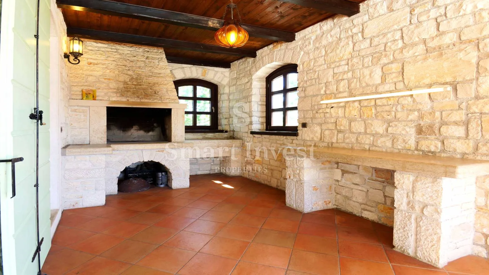 poreč, raskošna kamena vila s bazenom, konobom i saunom - slika 24