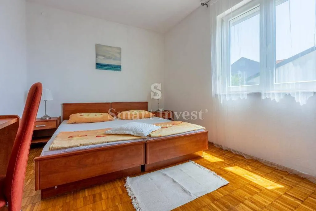 dramalj, kuća sa 5 apartmana i 2 garaže blizu mora - slika 34