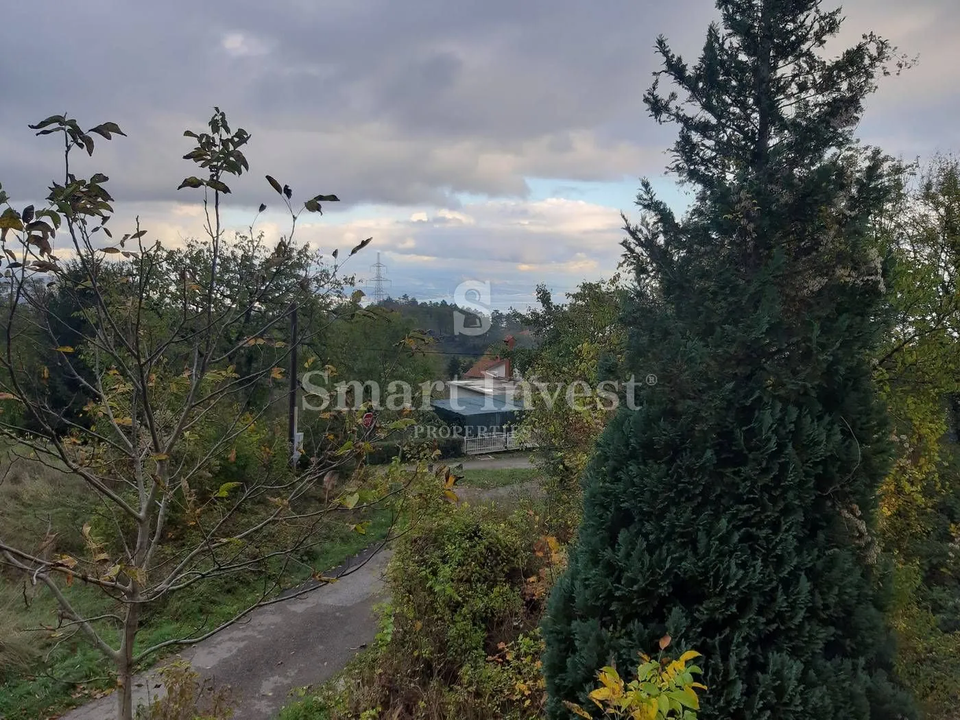 VEPRINAC, zemljište od 1015 m2, sa započetom gradnjom kuće - Veprinac, Opatija