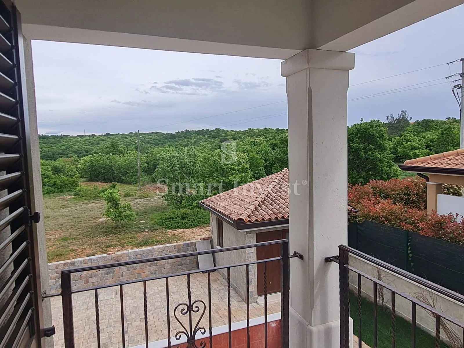buje - kaštel, nova vila s bazenom u blizini slovenske granice - slika 35