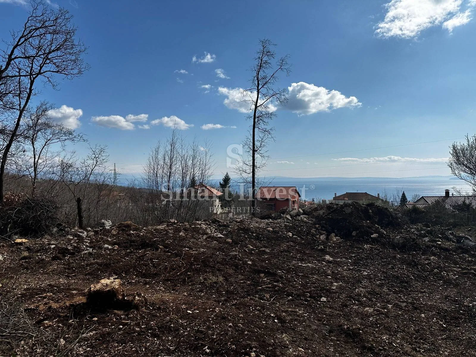 MATULJI - BLIŽA OKOLICA CENTRA - zemljište s pogledom na more!