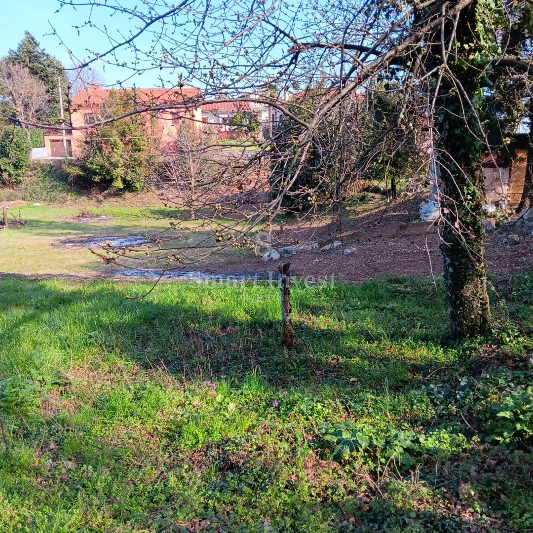 poljane, građevinsko zemljište od 1400 m2 - slika 14