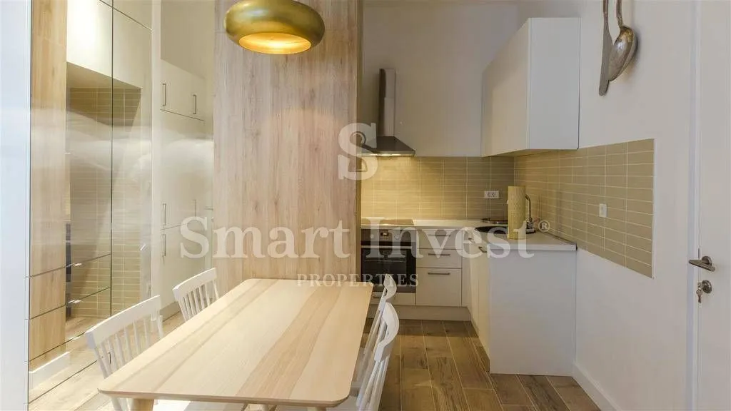 opatija - centar, etaža s 5 apartmana, 150 m od mora - slika 27