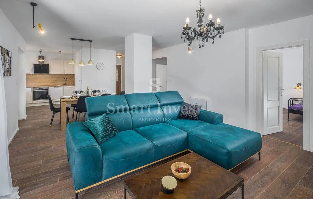 poreč, postrana kuća sa 3 apartmana i bazenom, 4 km od mora - slika 7