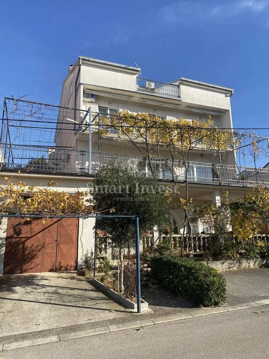 novi vinodolski, kuća 300 m od centra s pogledom na more! - slika 2