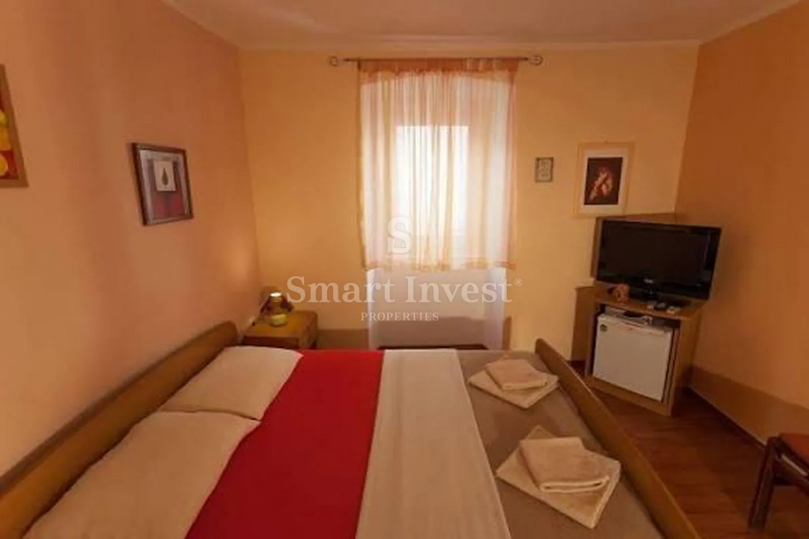 cres, kuća s apartmanima i restoranom - slika 31