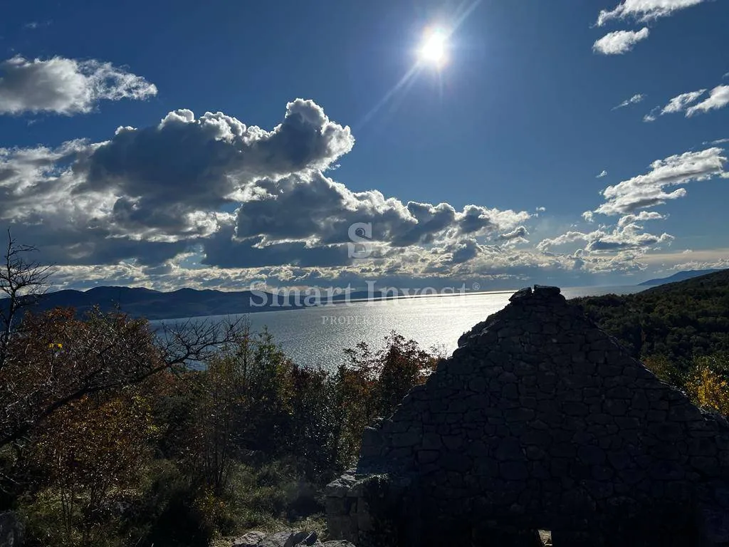 opatijska rivijera, teren od 3.282 m2 sa 7 starina i projektom, pogled na more - slika 10