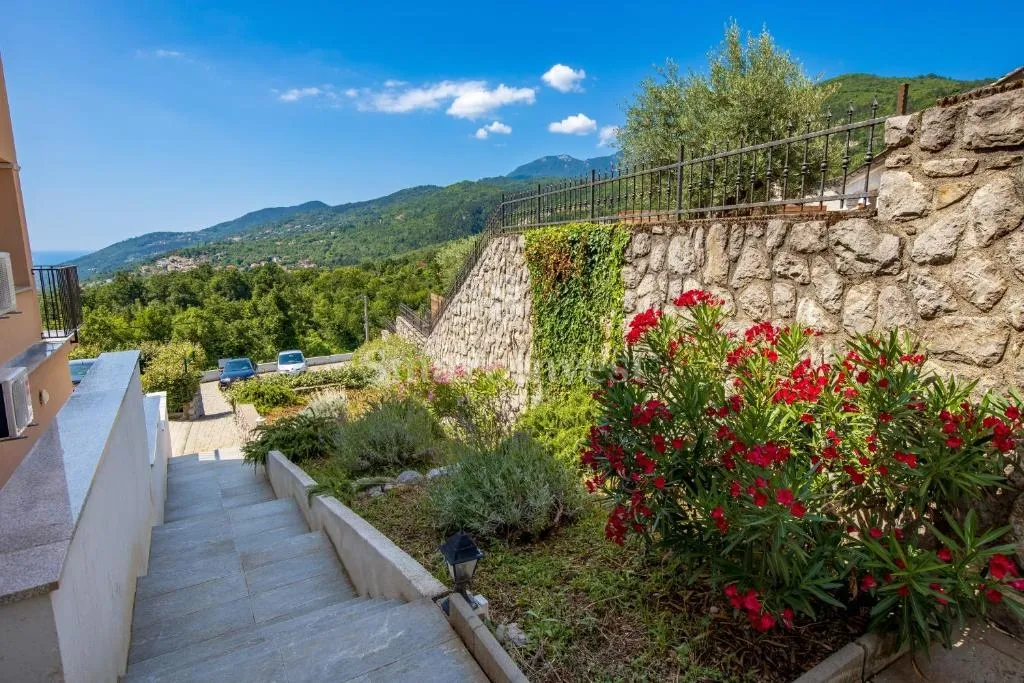 poljane - ičići, 2s+db sa balkonom i pogledom na more - slika 29
