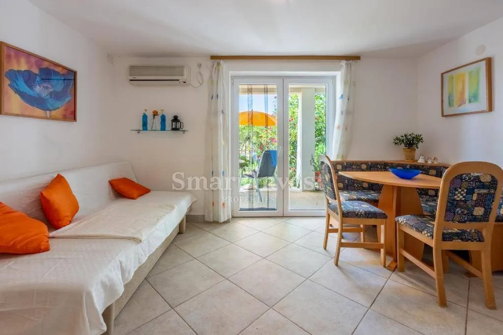 dramalj, kuća sa 5 apartmana i 2 garaže blizu mora - slika 32