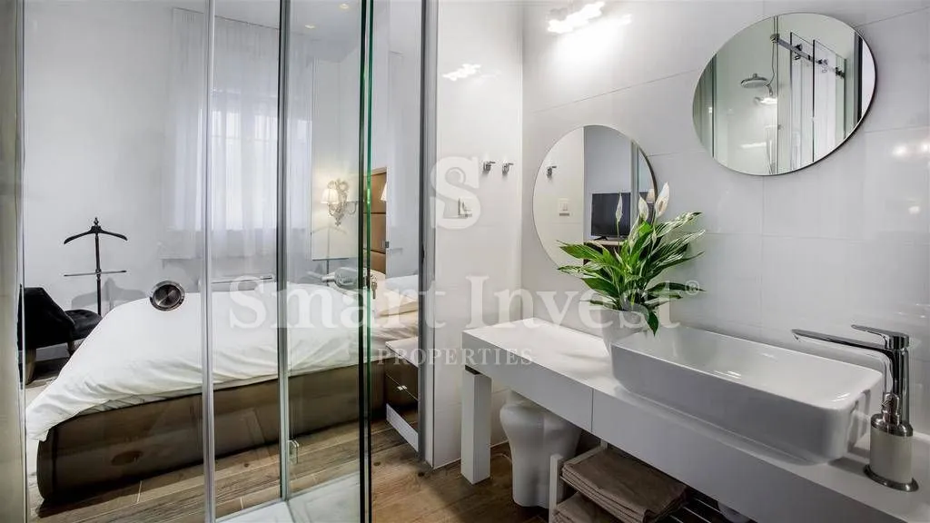 opatija - centar, etaža s 5 apartmana, 150 m od mora - slika 28