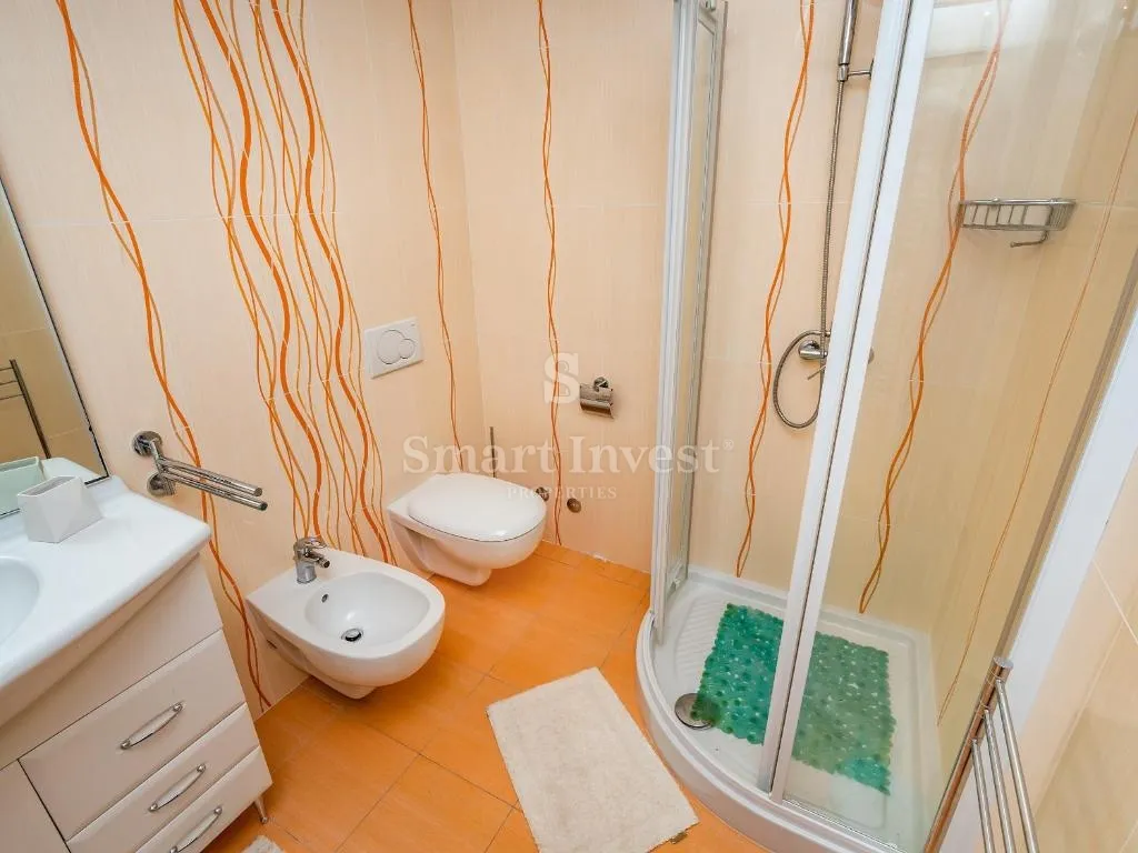 mošćenička draga, vila uz more s 6 apartmana i velikom okućnicom - slika 28