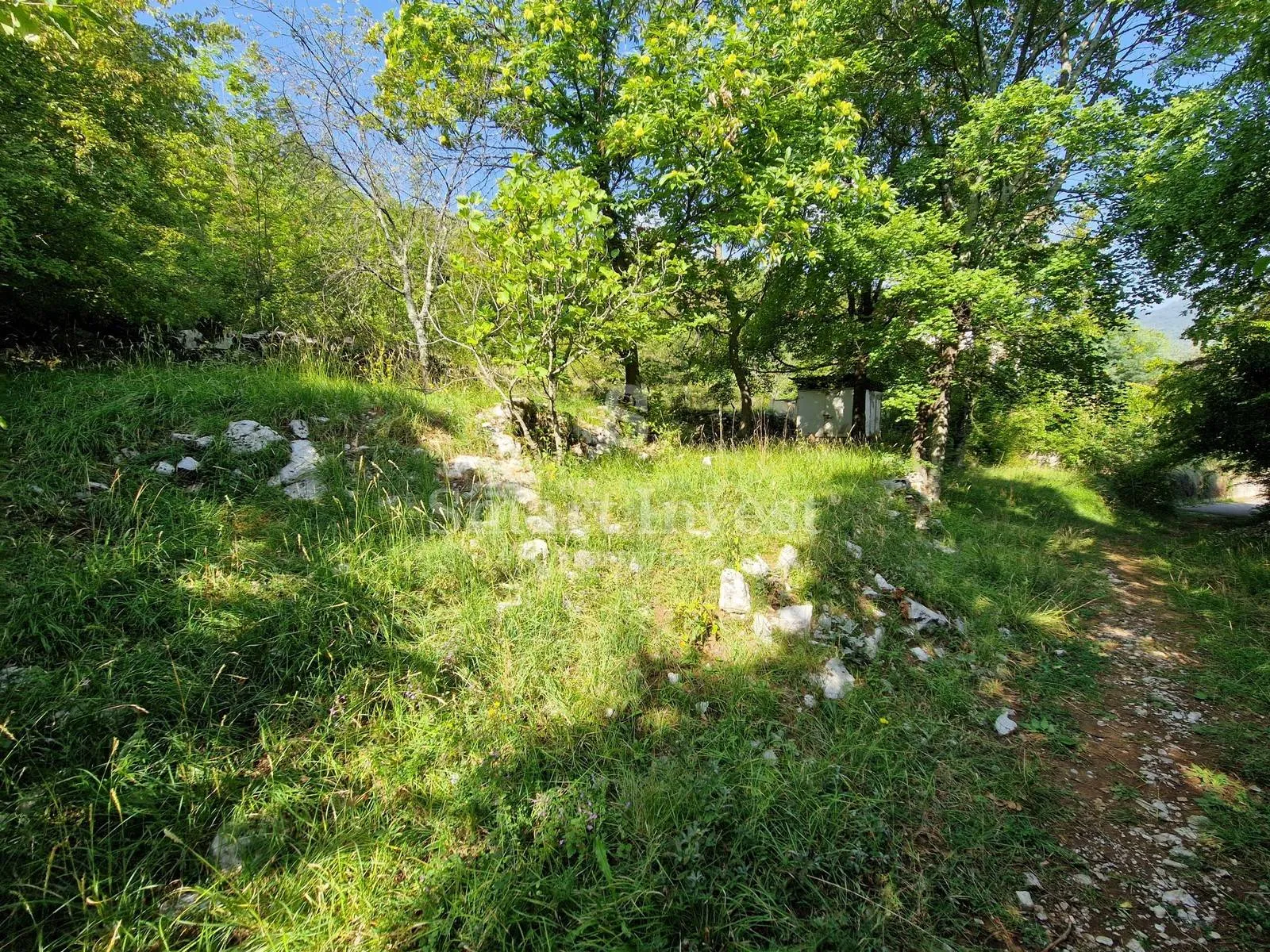 OPATIJA, građevinsko zemljište s pogledom na more na mirnoj lokaciji