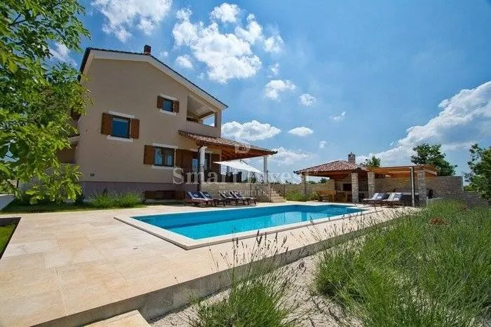istra, prekrasna kuća s bazenom za 10-12 osoba na 2000 m2 - slika 14