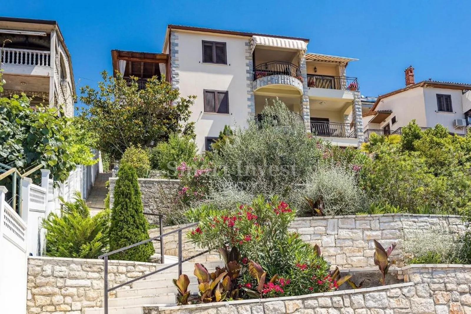 rabac, kuća s 4 stana i panoramskim pogledom na more, rijetkost! - slika 21